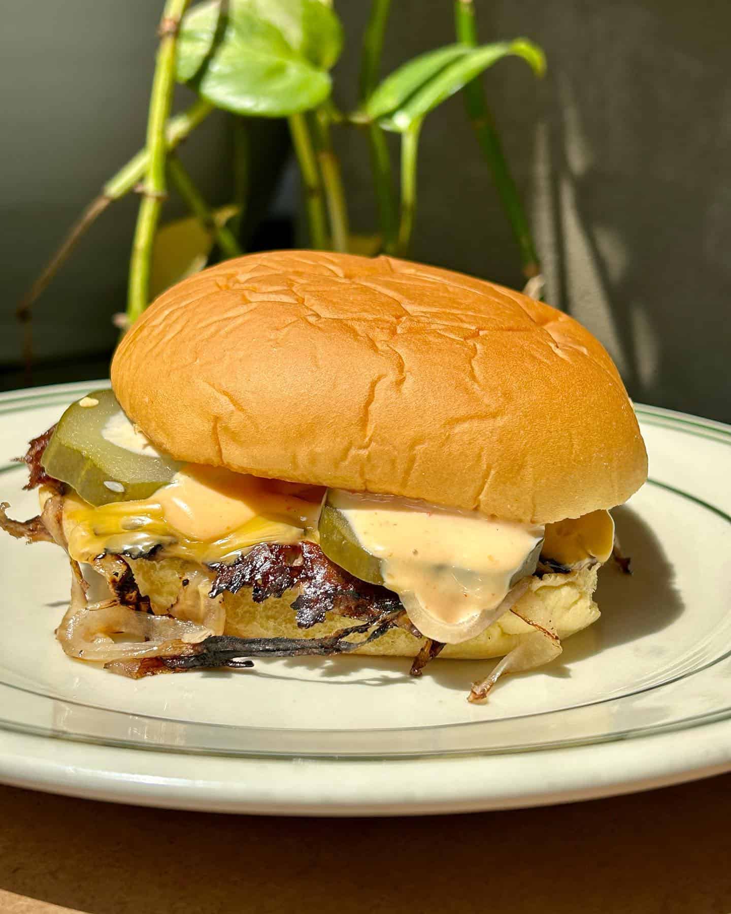 extra burger toronto