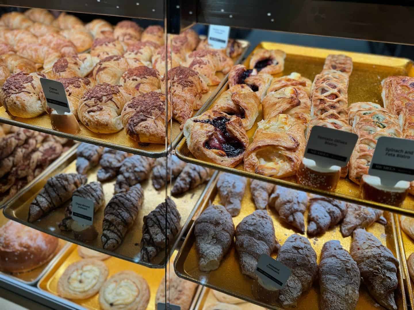 michels bakery cafe toronto