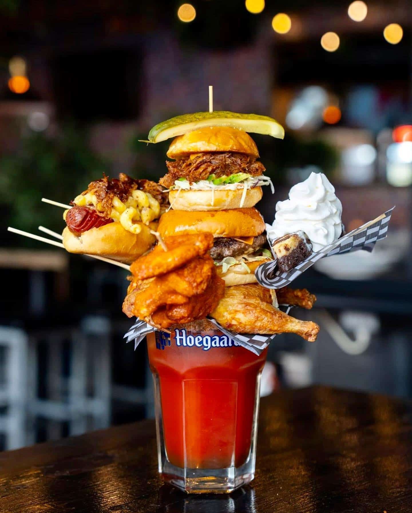 score on queen toronto black bull