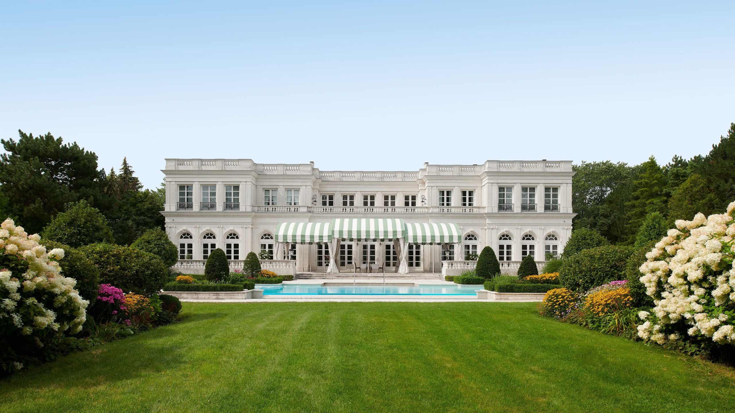 15 high point road toronto