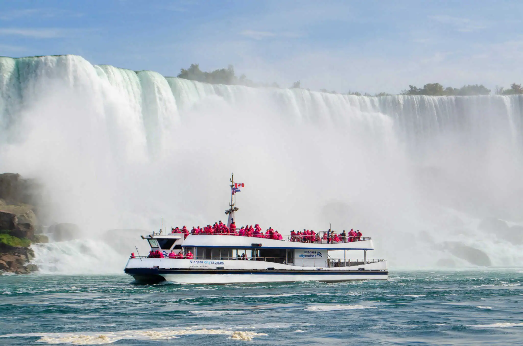 Iconic Ontario boat tours extending into the holiday season