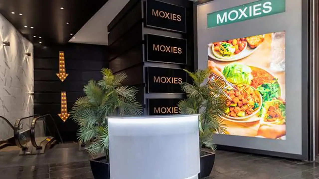 moxies closed yorkdale toronto