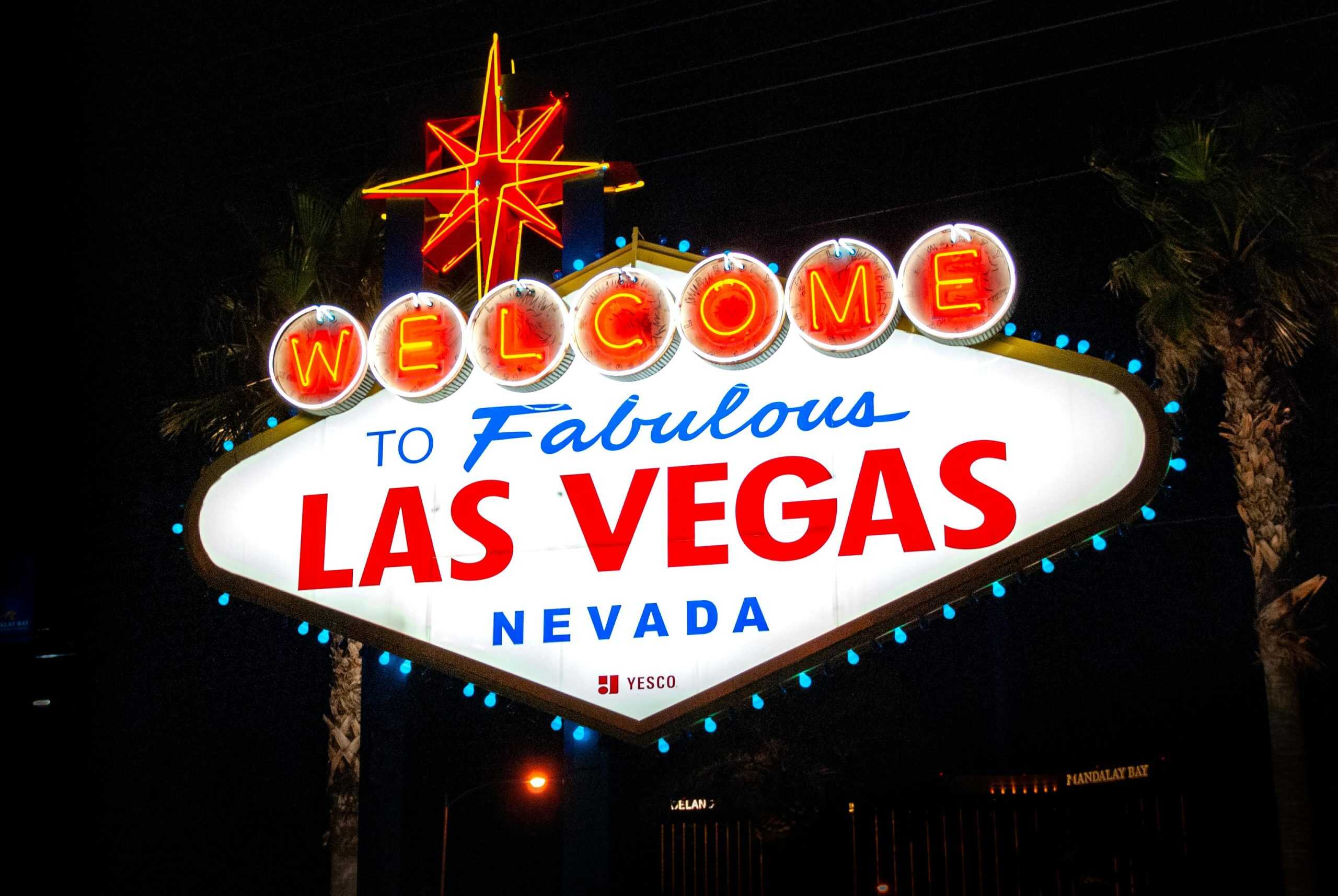 las vegas hotel deals canada
