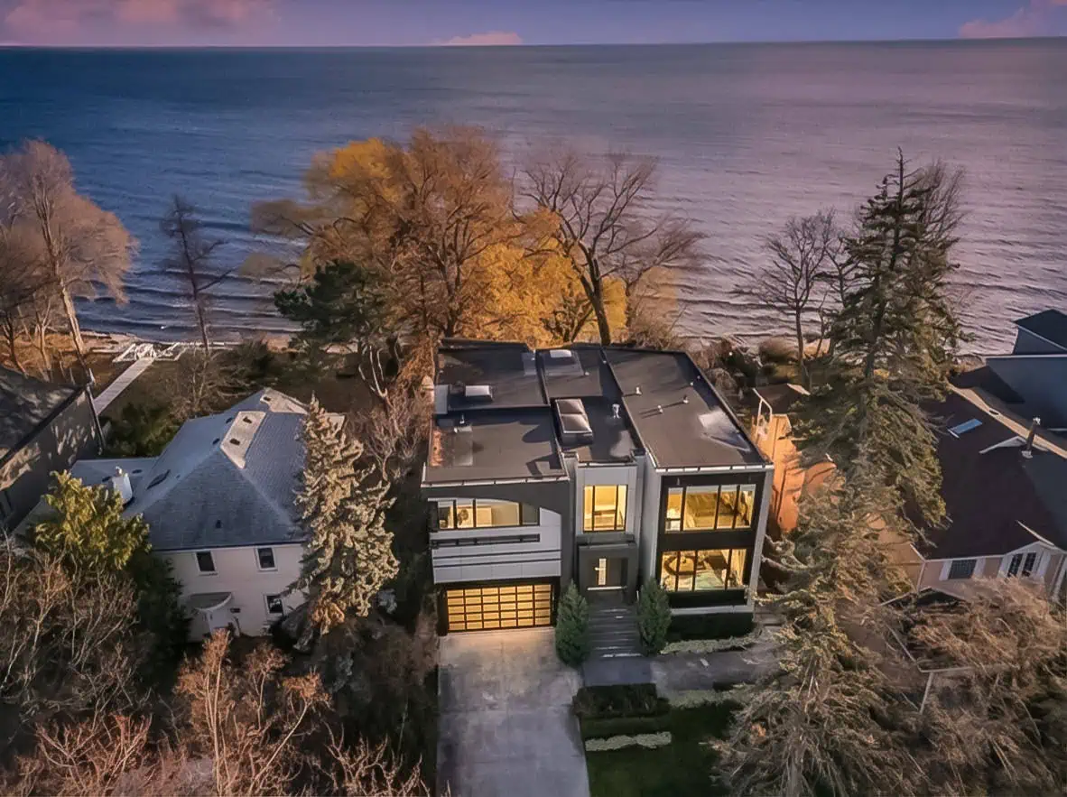 House of the Week: Prestigious estate in Etobicoke’s lakefront corridor, listed by Sam McDadi Real Estate