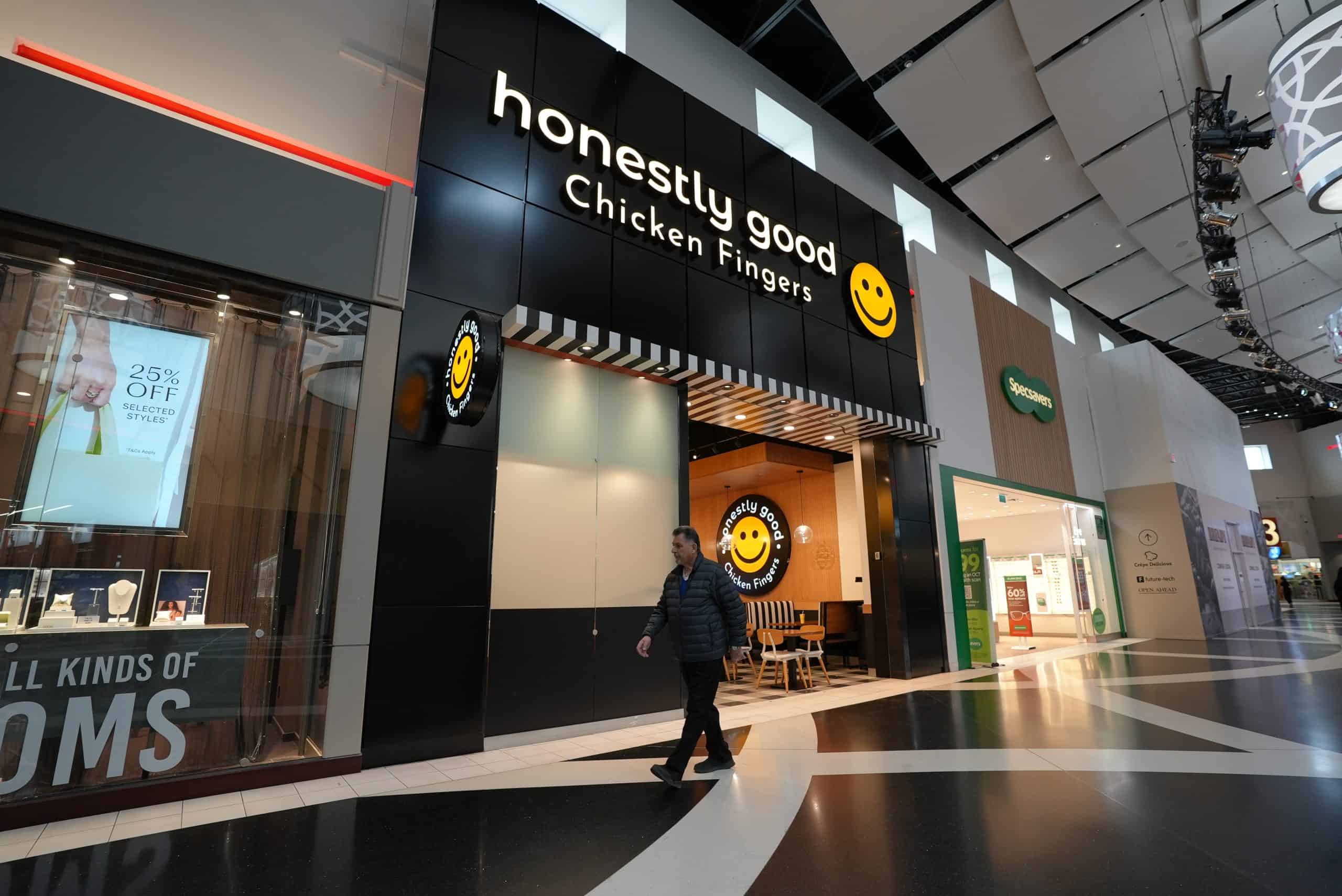 Trendy local crispy chicken spot opens in Toronto neighbourhood 